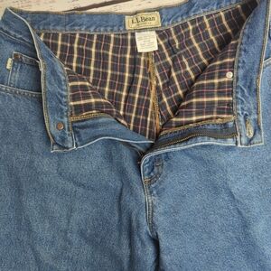 LL BEAN Men's 35x29 Relaxed Fit Plaid Flannel Lined Medium Wash Denim Blue Jeans